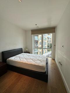 1 bedroom apartment for sale, Dickens Yard, London W5