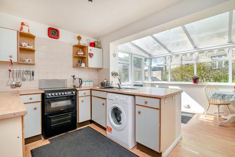 6 Brook Close, Northleach, Cheltenham, GL54 3PE