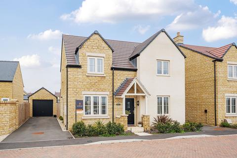 4 bedroom detached house for sale, Hurricane Close, Witney, Oxfordshire