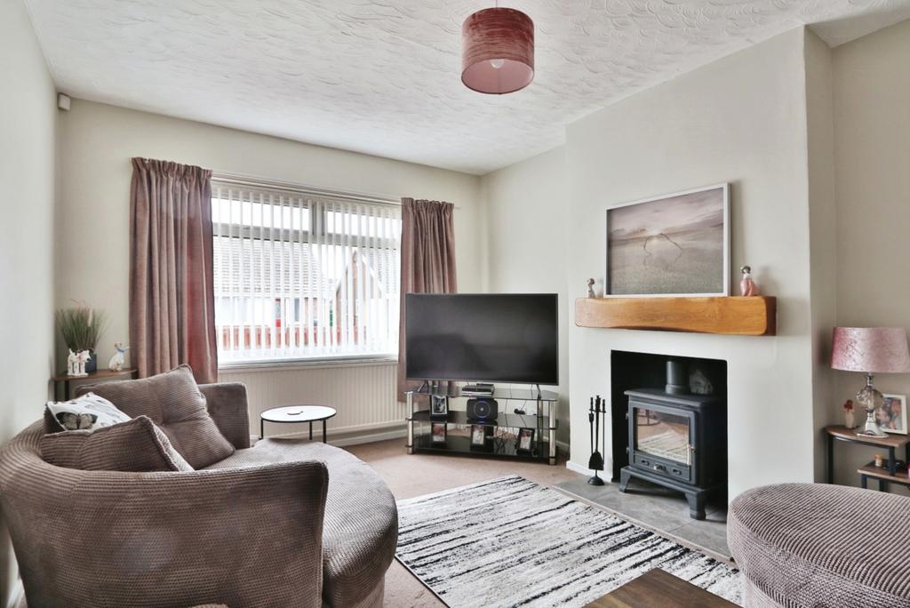 Summergangs Drive, Thorngumbald... 4 bed semidetached bungalow for