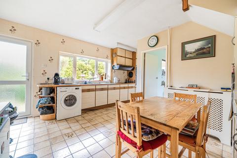 Mistral Hackwood Lane, Cliddesden, Basingstoke, RG25 2NH