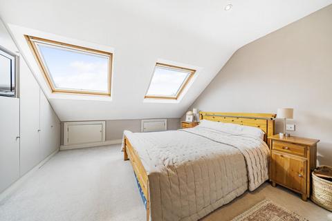 33 Merton Hall Gardens, London, SW20 8SN