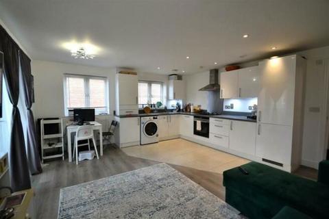 2 bedroom flat for sale, 2 Laburnum Way, Staines-upon-Thames, Surrey, TW19 7SQ