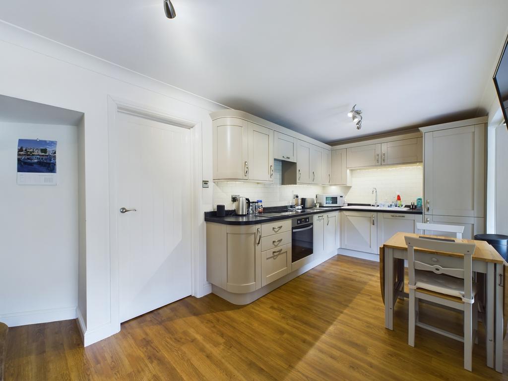 Fairway Avenue, Tilehurst, Reading, RG30 3 bed semidetached house for