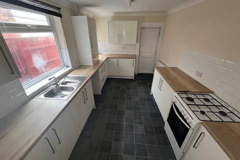 3 bedroom end of terrace house to rent, Ella Street, Hull, East Riding of Yorkshire, HU5