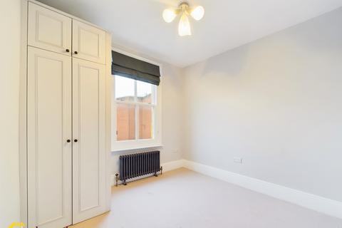 1 bedroom flat to rent, High Street, Banbury OX16