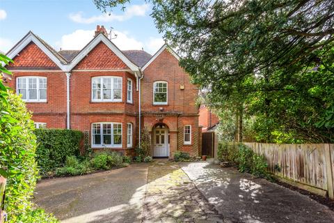 75 Cliddesden Road, Basingstoke, RG21 3EY