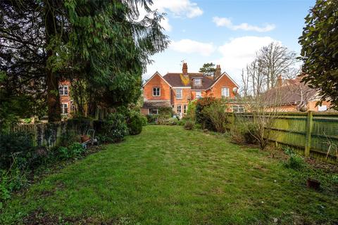 75 Cliddesden Road, Basingstoke, RG21 3EY
