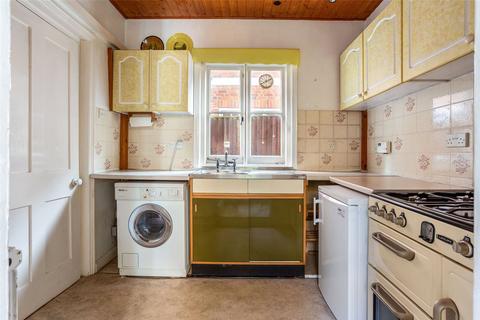 75 Cliddesden Road, Basingstoke, RG21 3EY