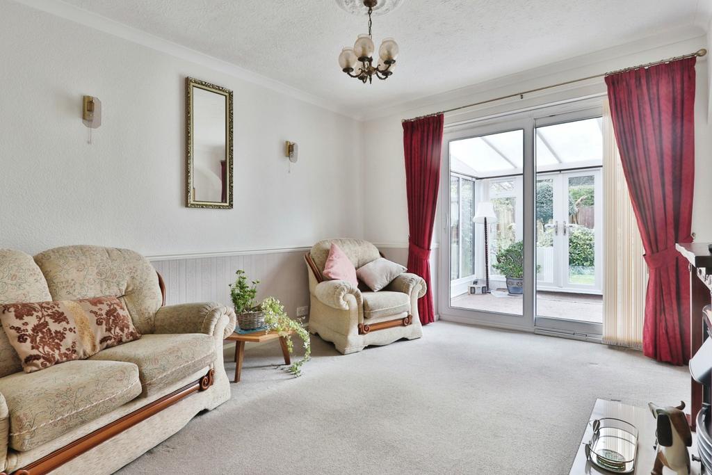 The Close, Cottingham, HU16 5BZ 3 bed end of terrace house for sale £
