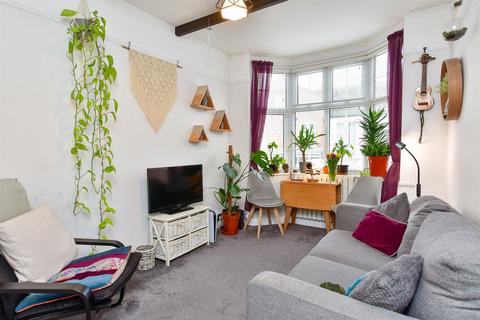 1 bedroom ground floor flat for sale, Coombe Road, Brighton, East Sussex
