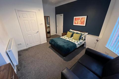 1 bedroom in a house share to rent, Morecroft Road, Birkenhead CH42