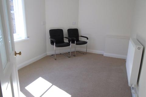 Office to rent, High Street, Islip, Northants, NN14