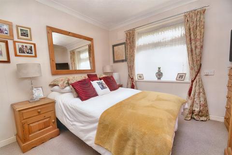 1 bedroom flat for sale, Turlin Moor