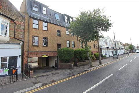 1 bedroom apartment to rent, 96 Glendale Gardens, Leigh on Sea SS9