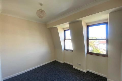 1 bedroom apartment to rent, 96 Glendale Gardens, Leigh on Sea SS9