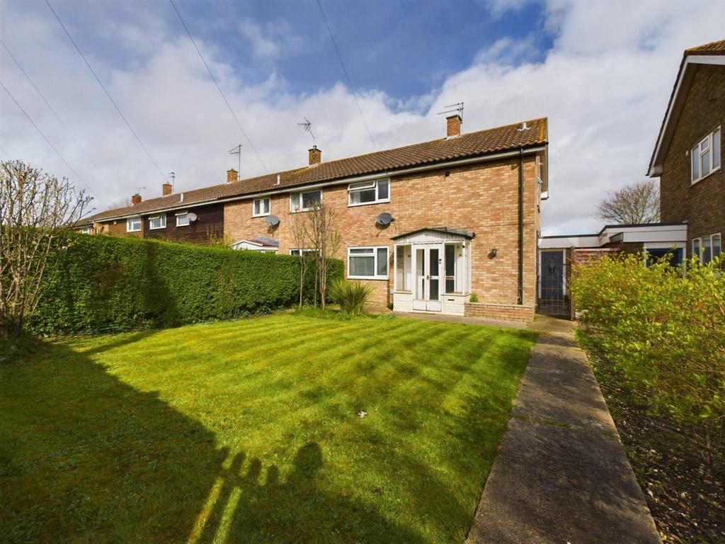 Elmhurst Road, Aylesbury HP20 3 bed end of terrace house for sale £