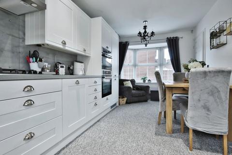 3 bedroom detached house for sale, Gilderidge Park, Hull, HU7 3GH