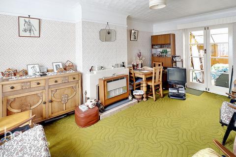 3 bedroom semi-detached house for sale, Winchester Road, Bury St Edmunds