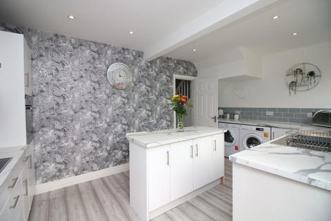 18 Fernleigh Close, Bispham, Blackpool, FY2 0HS