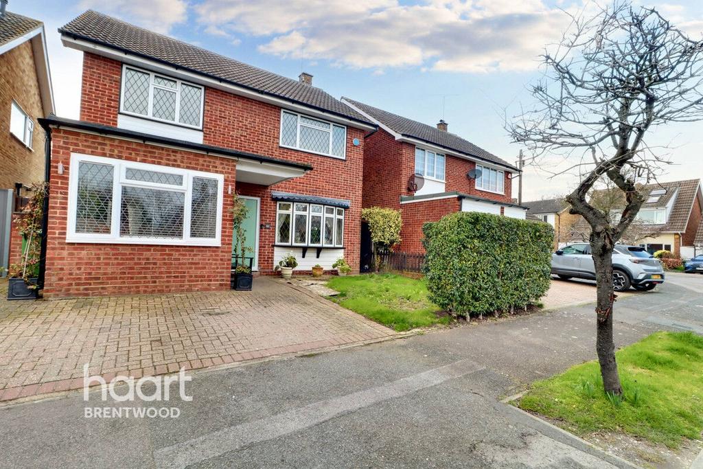 Plovers Mead, Brentwood 4 bed detached house for sale £575,000
