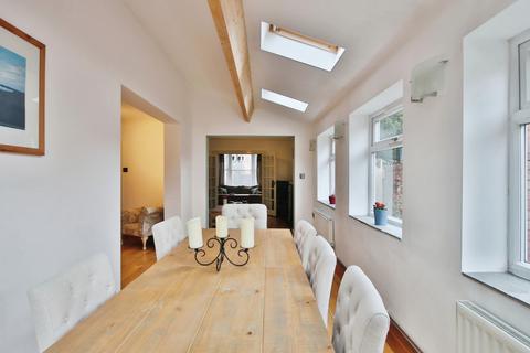 undefined, Holydyke, Barton-Upon-Humber, DN18 5PS