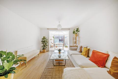 13 Sybil Phoenix Close, London, SE8 5BA