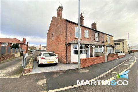 2 bedroom end of terrace house for sale, Potovens Lane, Wakefield WF3
