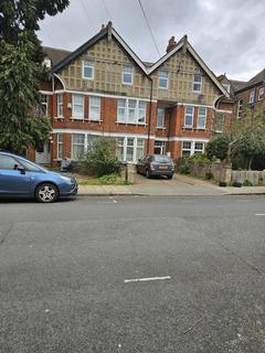 2 bedroom apartment to rent, Conyers Road, London SW16