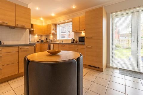 4 bedroom detached house for sale, Okus Road, Swindon SN1