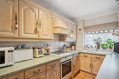 4 bedroom end of terrace house for sale, Nelson Close, High Wycombe, Buckinghamshire, HP13