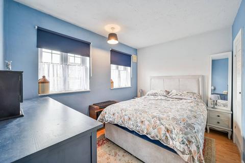54 Wisteria Road, London, SE13 5HN
