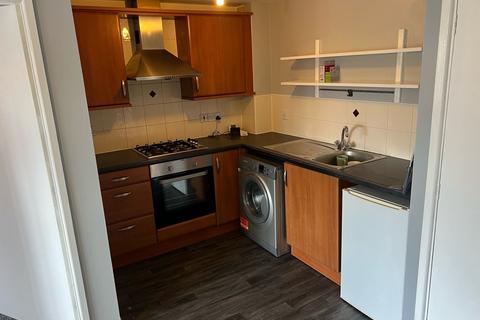1 bedroom apartment to rent, Roeburn Close, Bradford
