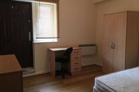 1 bedroom ground floor flat to rent, Portswood Road, Southampton