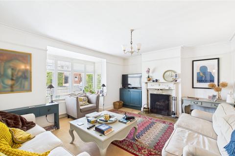 1 Junction Road, Lightwater, GU18 5TQ