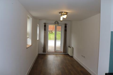 1 bedroom flat to rent, 26 Pinions Road, High Wycombe HP13