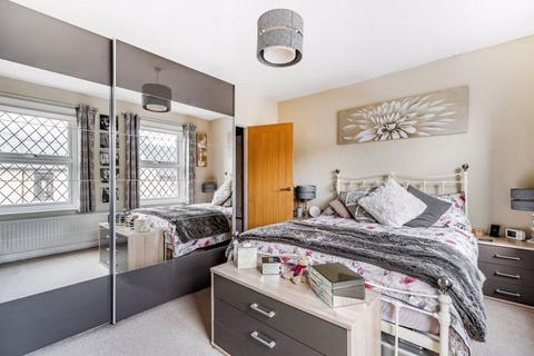21 Little Roke Avenue, Kenley, CR8 5NN