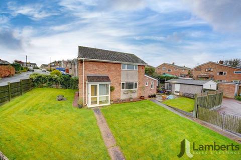 3 bedroom detached house for sale, Corbizum Avenue, Studley