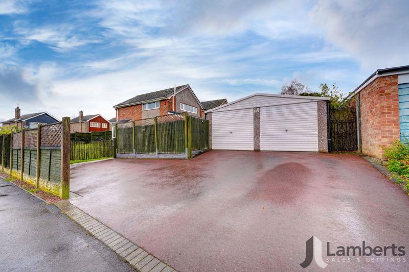 Double Garage &...