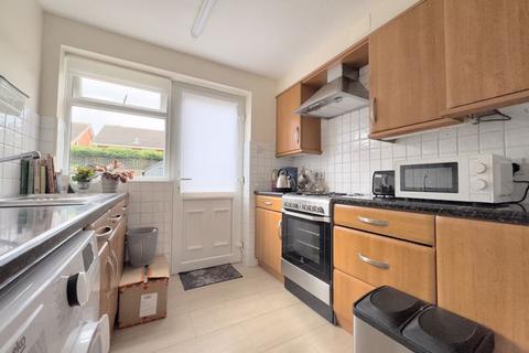 62 Lyneham Gardens, Minworth, Sutton Coldfield, B76 1XH