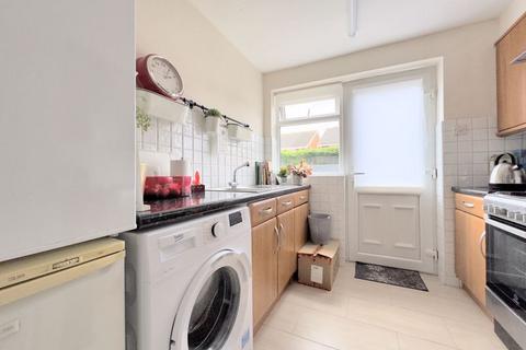 62 Lyneham Gardens, Minworth, Sutton Coldfield, B76 1XH