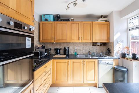50 Oak Ridge, Dorking, RH4 2NS