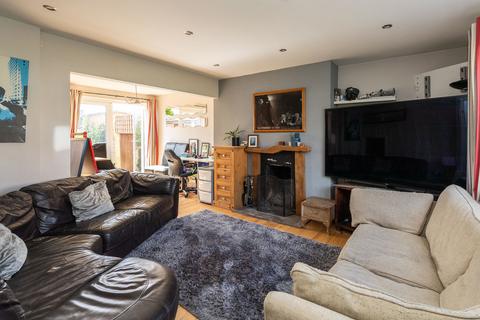 50 Oak Ridge, Dorking, RH4 2NS
