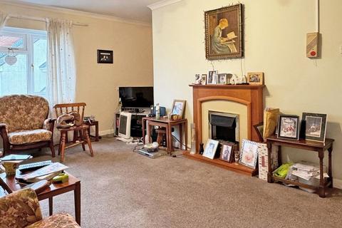 2 bedroom retirement property for sale, Kings Gardens, Honiton EX14