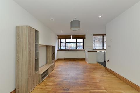 2 bedroom apartment to rent, Bradstock Road, London E9