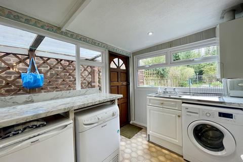 3 bedroom semi-detached house to rent, Ralph Road , Shirley