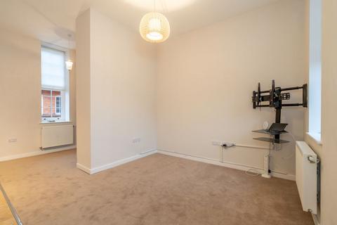 2 bedroom flat for sale, Longley Road, Chichester