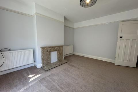 2 bedroom flat to rent, Riverside Court, Cambridge CB4