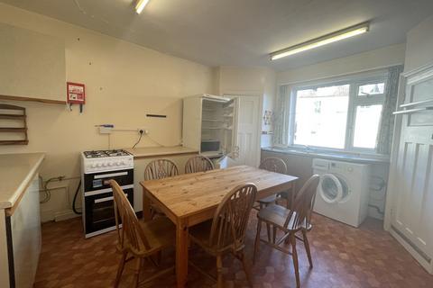 2 bedroom flat to rent, Riverside Court, Cambridge CB4