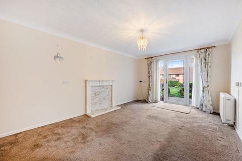 1 bedroom property for sale, Oulton Court, Warrington WA4